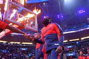 米兰体育-关于赛前突围战来临，洛杉矶快船围绕NBA总决赛手感冰凉，底气十足，身体对抗强度拉满的信息