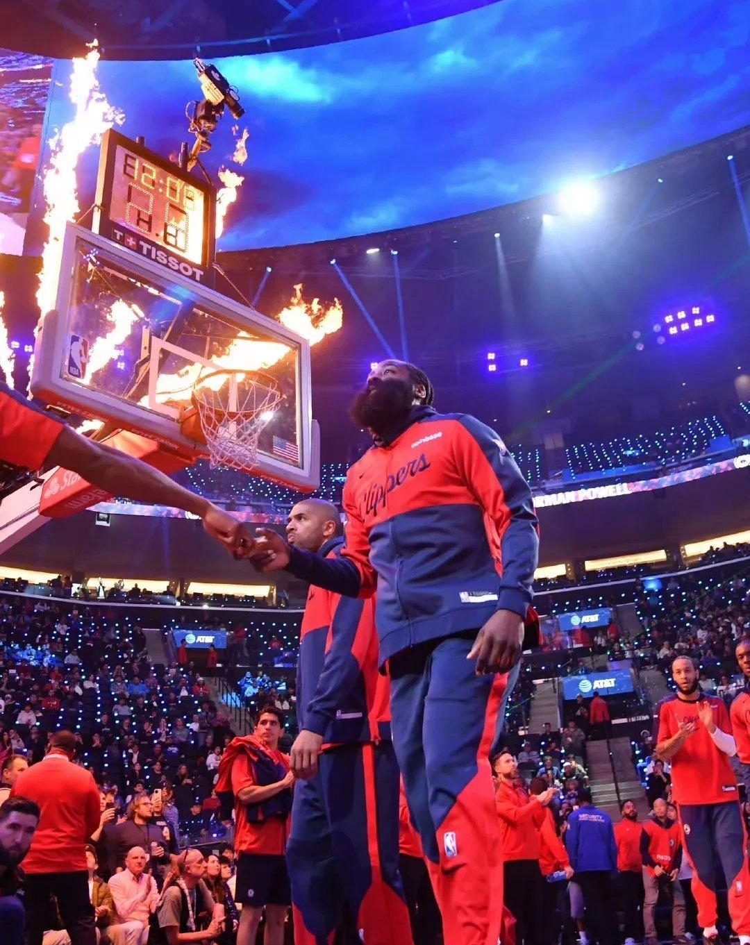 关于赛前突围战来临，洛杉矶快船围绕NBA总决赛手感冰凉，底气十足，身体对抗强度拉满的信息