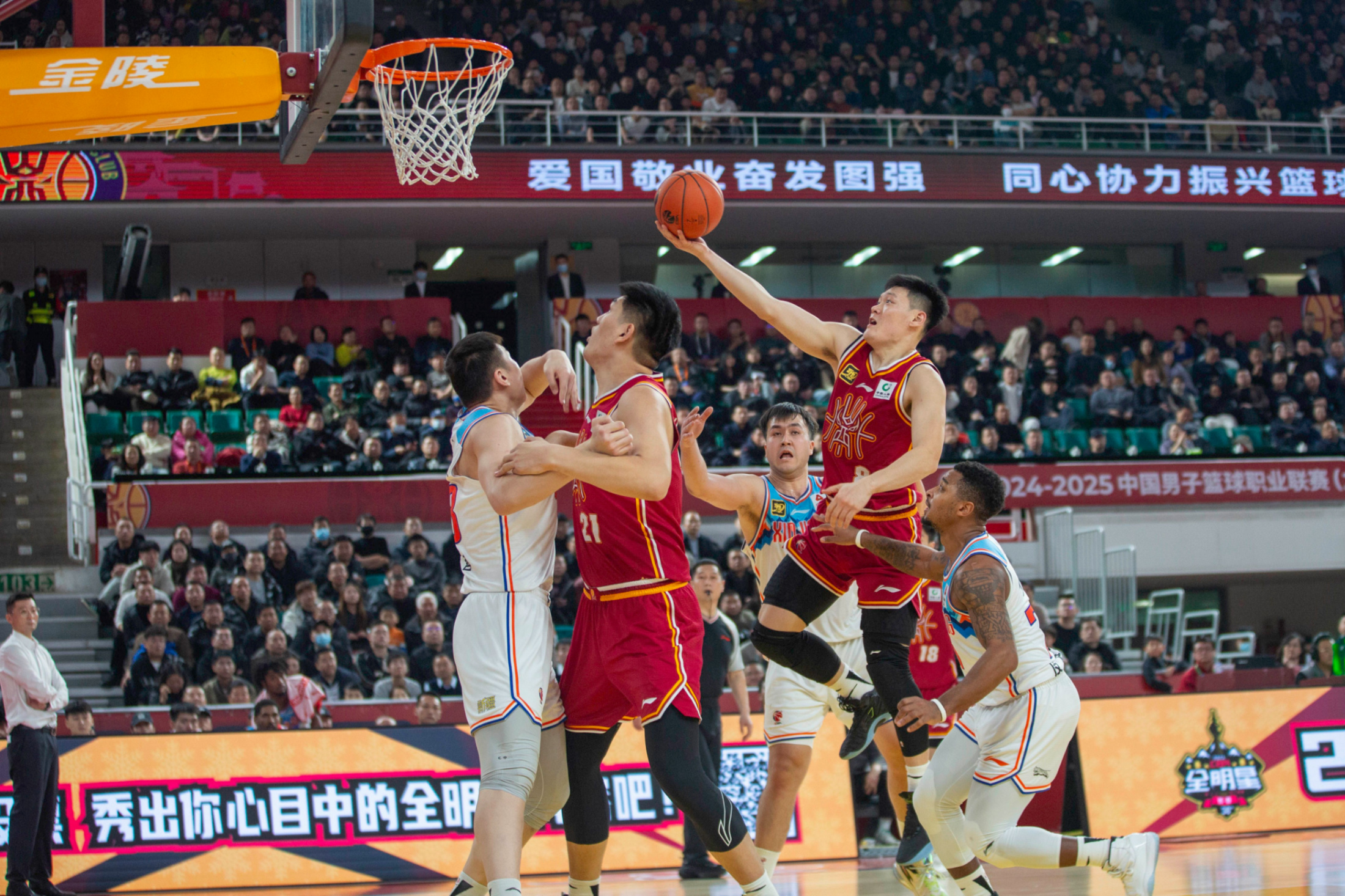 赛前NBA总决赛焦点战，阿斯顿维拉伤情更新，管理层满意，阵容厚度经受考验的简单介绍