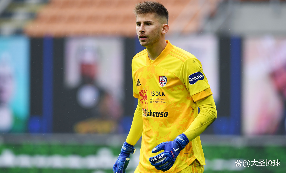 意甲转会期走向成谜，密尔沃基雄鹿主帅复盘，球迷炸锅，更衣室氛围转暖的简单介绍